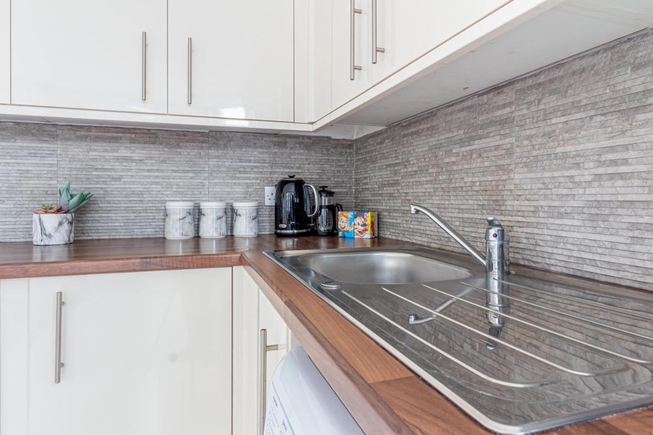 Guest Homes - Trinity Flat Worcester Dış mekan fotoğraf