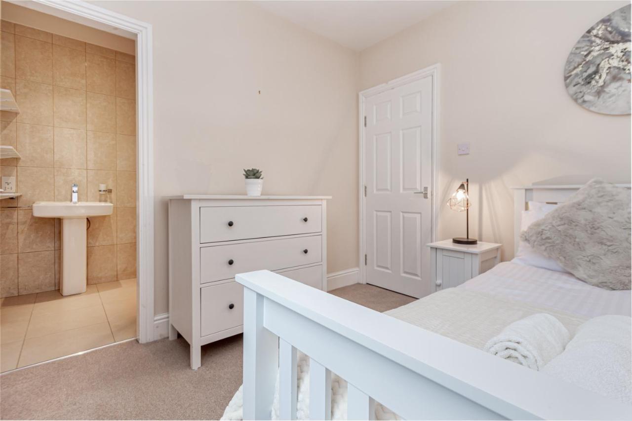 Guest Homes - Trinity Flat Worcester Dış mekan fotoğraf